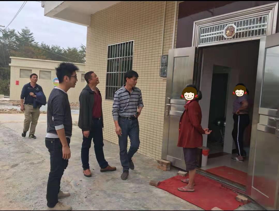 4入戶精準扶貧戶了解家庭情況_副本.jpg