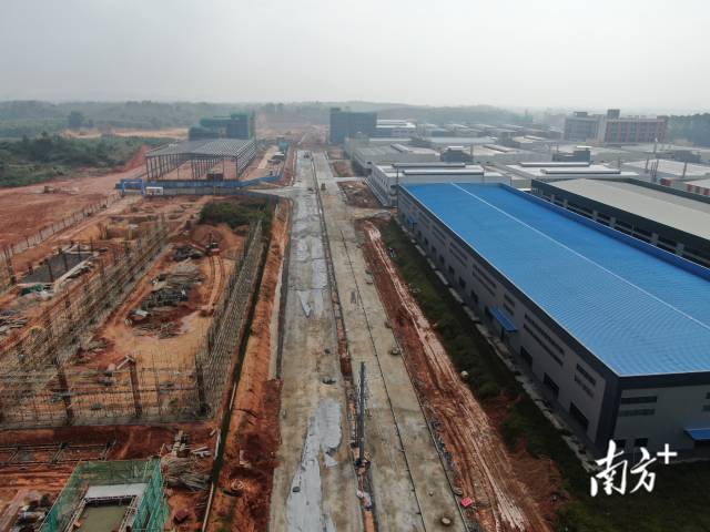 目前，工業(yè)園還有不少新項(xiàng)目正在加緊建設(shè)中。 受訪者供圖